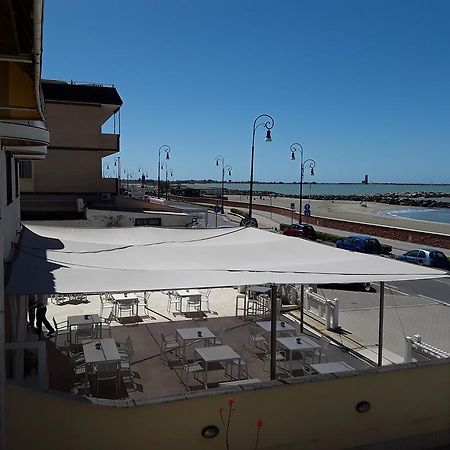 Rosa Dei Venti Hotel Fiumicino Luaran gambar
