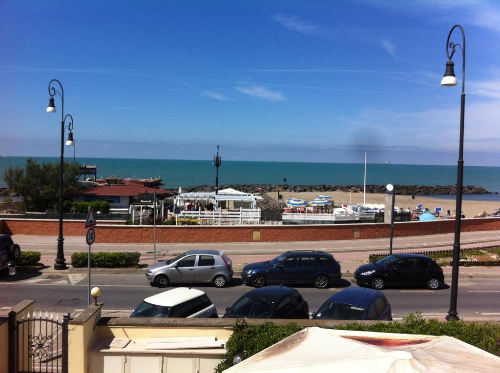 Rosa Dei Venti Hotel Fiumicino Luaran gambar